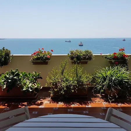 Amanda's Panorama * Taranto